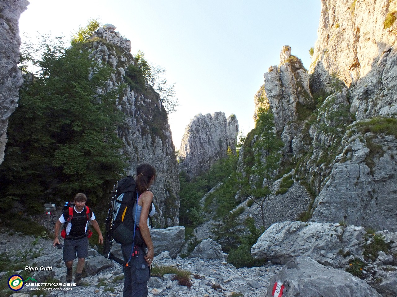 79 Ed eccoci nel 'labirinto' , il Canyon della Cornagera....JPG